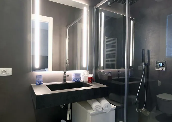 Il Bacio Del Sole * فيرونا